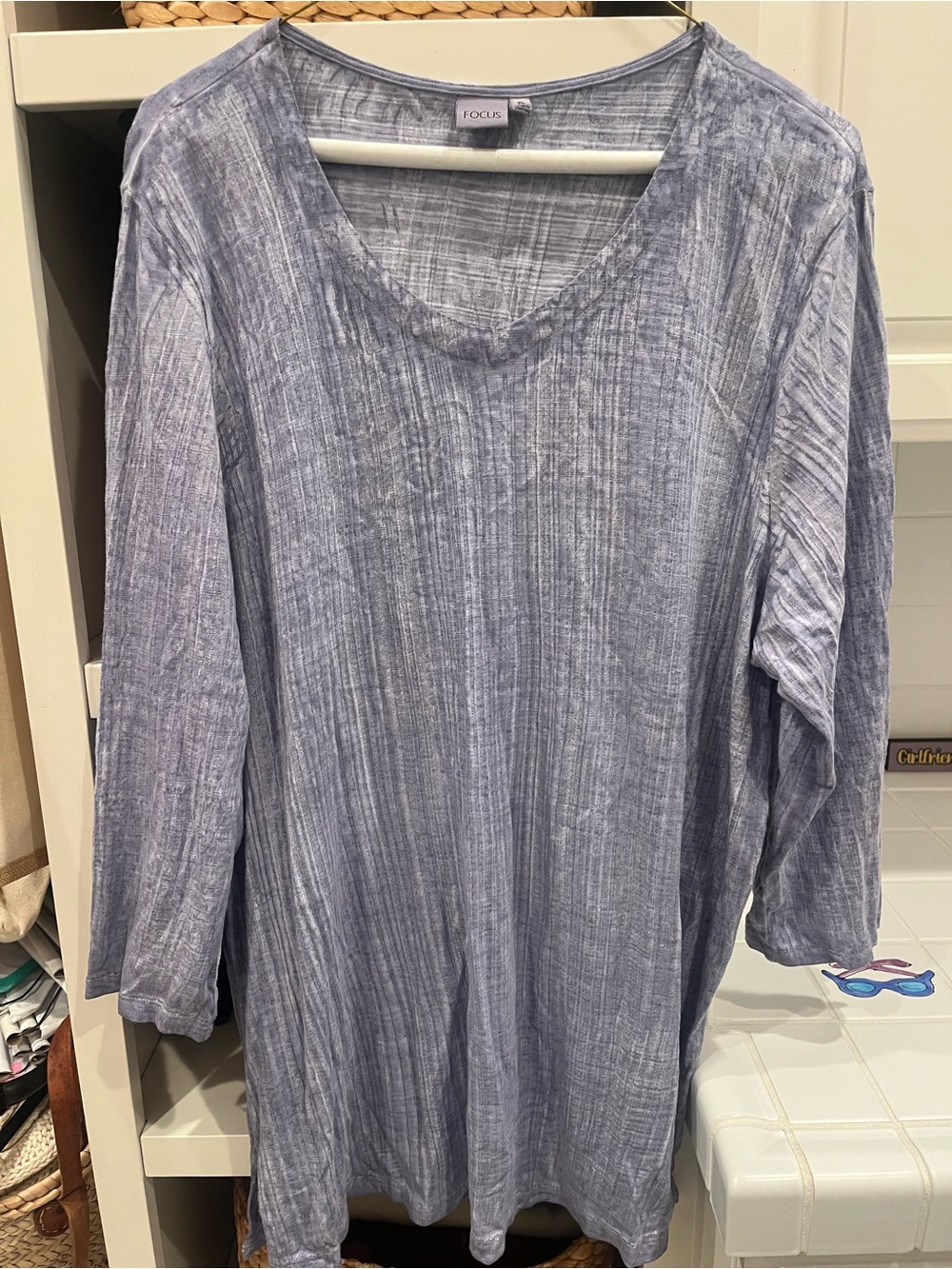 FOCUS Relaxed V-Neck Tunic in Soft Heathered Blue